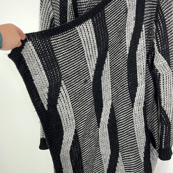 BCBGMAXAZRIA Wool Blend Gray & Black Open Front Waterfall Cardigan Sweater XL - Picture 4 of 12